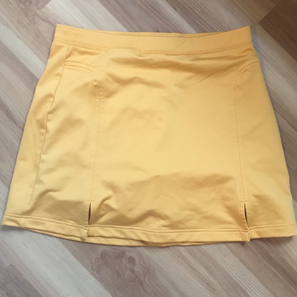Golf skort